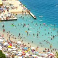 Snimak s plaže koji je turistima zgadio Neum: Da li je ovo normalno ili baš i nije svuda tako?