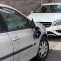 Vandali haraju Beogradom Polomili retrovizore na više od 50 automobila: "Izbili su mi 150 evra iz džepa"