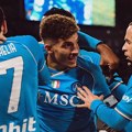 Fudbaleri Napolija pobedili golom u 90+6. minutu i prekinuli lošu seriju