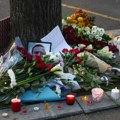 Građani u Beogradu i Novom Sadu odali poštu Navaljnom