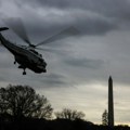 Jedna osoba poginula, sedmoro nestalo nakon pada dva vojna helikoptera