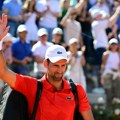 Popularniji od "bitlsa": Novak Đoković stigao u Ženevu! Najbolji teniser sveta se slikao, pa odradio prvi trening! (video)