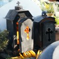Uskoro su miholjske zadušnice Evo kada padaju, 2 stvari obavezno morate da ponesete na groblje taj dan