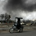 Ljudi u Iranu zarobljeni između bombi i režima