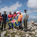 Zastava Leskovca zavijorila se na najvišem vrhu Crne Gore: Planinari „Dubočice“ osvojili Zlu Kolatu