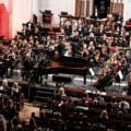 Spektakularni koncert vojvođanskih simfoničara s Ivom Pogorelićem na otvaranju Nomus-a Dramatične i proživljene…