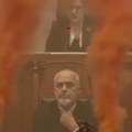 Barikade i dimne bombe Sukob u Skupštini Albanije umalo izbio požar: Edi Rama napustio sednicu (video)