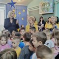 Da sva deca imaju bezbrižnije detinjstvo: Ministarka Kisić obišla pu „Naša radost" u Blacu i osnovnu školu u Međuhani