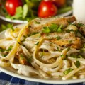 Recept za italijansku Alfredo pastu: Neodoljivo je kremasta, a potrebno je svega par prostih sastojaka