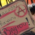 „Makron se igrao s vatrom, a sada kuća gori“: Analiza političke krize u Francuskoj