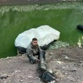 Gorostas izvučen iz Uvačkog jezera! Otac i sin sat vremena vodili borbu sa zveri: "Kada smo videli koliko je to čudo, čovek se…