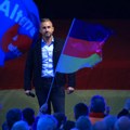 "Crno sunce" se ponovo rađa u Nemačkoj, ko je čovek čija pobeda menja sve? Uvek nasmejan, u beloj košulji, fizički spreman…