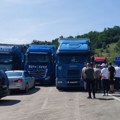 Uhapšen Srbin u okolini Gračanice; Priština promenila odluku - na KiM mogu da uđu kamioni koji prevoze stranu robu
