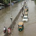 Indija: Poplavne vode stigle do zidova Tadž Mahala