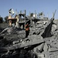 Izrael: u civilnoj zgradi u Gazi pronađeno veliko skladište oružja