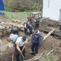 Veliko otrkiće arheologa u porti manastira Pustinja: Istražena manastirska crkva posvećena Svetom Simeonu, nalaz olovnog…