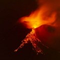 Etna se ponovo probudila: Lava šikljala 2.500 metara u vazduh, pogledajte snimak erupcije (Video)