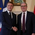 Еу: Проценићемо легалност британско-француског споразума о мигрантима