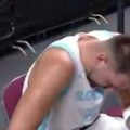 Katastrofa za Sloveniju: Povredio se Luka Dončić, šepajući napustio teren (video)