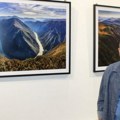 Dronom "hvata" pravi trenutak: U Gradskoj galeriji u Valjevu priređena izložba "Nove vizure" majstora fotografije Miroslava…