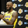 Lebron Džejms propušta početak NBA sezone