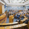 Vlada Crne Gore utvrdila predlog za promenu ustava kojim se ukida imunitet minsitrima