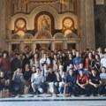 Učenice iz Žbevca i Levosoja na Republičkom takmičenju iz verske nastave u Beogradu