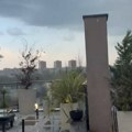 Iznenada se smrklo, a onda je krenula oluja! Slovenija i Hrvatska na udaru snažnog nevremena, pada grad veličine lešnika, kiša…
