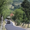 Asfalt stiže u MZ Duboko: nastavlja se uređenje putne infrastrukture u Užicu