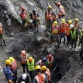 Devet dana posle katastrofalnih poplava dvojica radnika spasena iz tunela u Nepalu