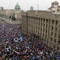 Demonstranti preplavili Beograd na jednom od najvećih protesta, incidenti pred kraj