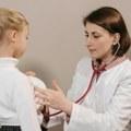 Alarmantan porast pneumokoknih infekcija u Srbiji zahteva bolju vakcinaciju