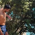 Đoković uhvaćen na egzotičnoj plaži u Hrvatskoj kako se muči dok hoda: Ovde su bile mnoge svetske zvezde