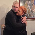 Ovo je ćanin sin koji se ne pojavljuje u javnosti: Pevačica puca od sreće, objavila sliku sa njim i obratila mu se: "Radosti i…