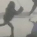 Izraelci brutalno pretukli gluvog Palestinca: Jeziv snimak kruži društvenim mrežama (video)