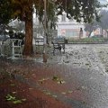 Jako nevreme pogodilo Srbiju: Apeli da se ne kreće na put