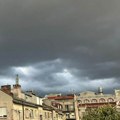 Počela kiša i u Beogradu! Crni oblaci se nadvili nad prestonicom