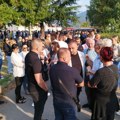 Više stotina Srba na nogama, nastavlja se haos na tzv. Kosovu; Imaju jasan zahtev FOTO/VIDEO