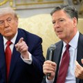 Tramp slavi optužnicu protiv bivšeg direktora FBI - "pravda u Americi"! Komi istraživao ruske veze predsedničke kampanje…