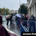 Još jedna sednica novosadske skupštine uz protest