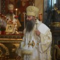 Patrijarh Porfirije služi sutra parastos za poginule na Železničkoj stanici, parastos i u Novom Sadu