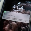 Hitno blokirajte karticu ako vam stigne ovaj SMS! Gubite sav novac sa računa, lažne banke kontaktiraju građane Srbije