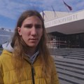 Studenta Vukašina i njegovu majku Kobre sprečile da uđu na koncert u SNP: "Uzeli su nam karte i izdvojili nas naočigled svih…