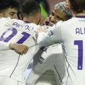 Fiorentina spakovala "poker" golova i pobegla sa dna Serije A