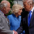 (Foto) Kralj Čarls Treći i kraljica Kamila završili posetu SAD, pozdravili se sa Trampom i Melanijom