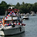(Foto) Beograd plovi u karnevalskom ritmu: Više od 100 okićenih brodova na rekama