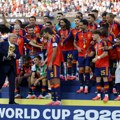 Voditelj zaboravio da mu je mikrofon uključen, jedna rečenica o Trampu obišla je svet VIDEO