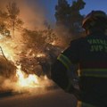 Ogroman požar kod Omiša u Hrvatskoj: Izgorele kuće, automobili i čamci, povređeno 36 osoba, sedam njih životno ugroženo VIDEO…