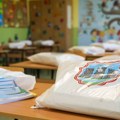Počela distribucija besplatnih UDžBENIKA za sve novosadske osnovce Više od 32.000 đaka u 36 osnovnih škola, gradonačelnik…