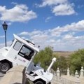 Turistički voz u Toledu krenuo bez vozača i povredio italijanskog turistu